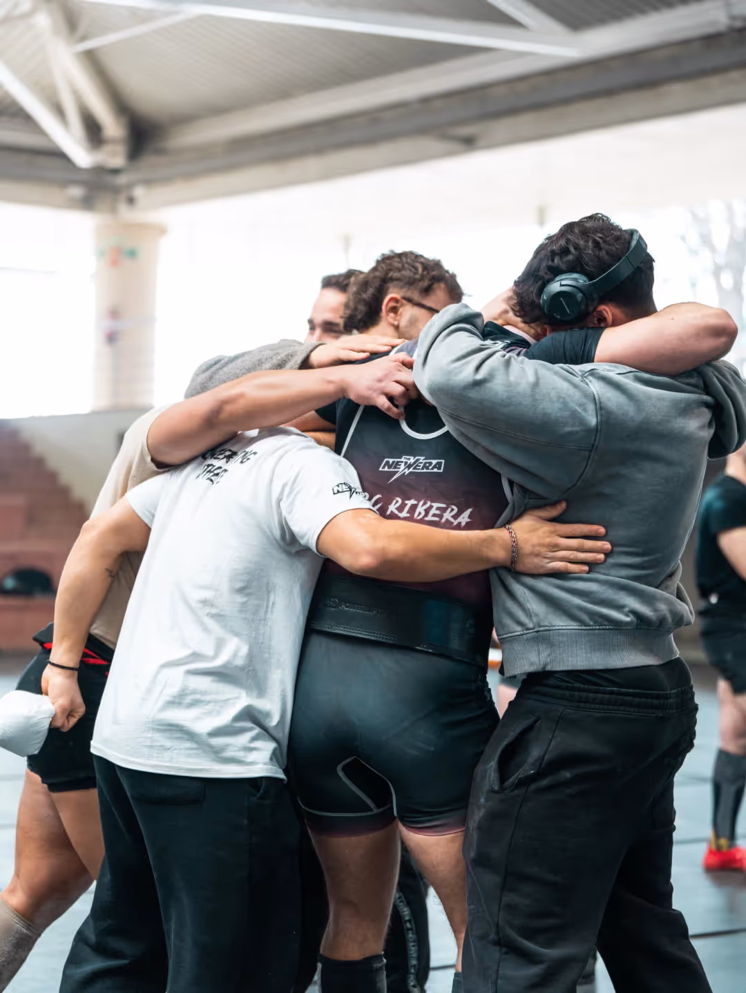 Atletas del club The New Era entrenando juntos